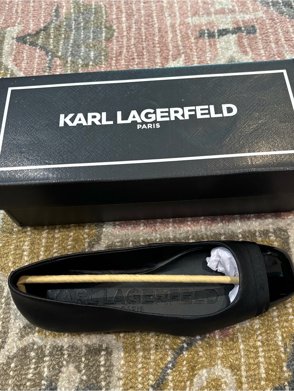 Karl Lagerfeld Women’s Zofia Ballet Flat Shoes Size 7.5 Black